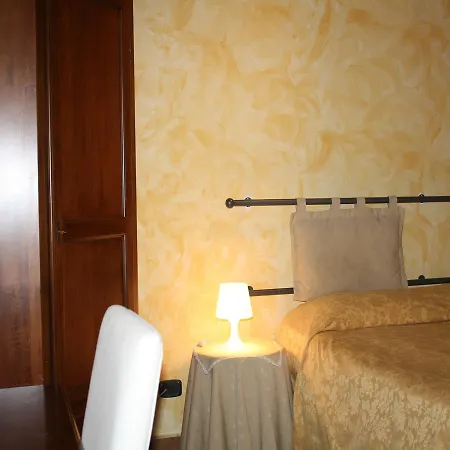 לינה וארוחת בוקר Anfiteatro ורונה