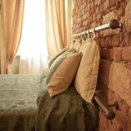 Anfiteatro לינה וארוחת בוקר