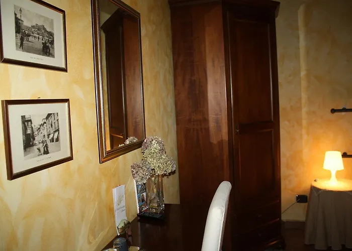 فندق مبيت وإفطار Anfiteatro 4*