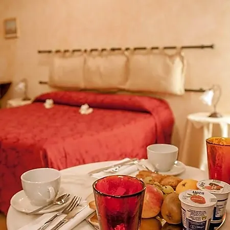 Anfiteatro Couette-café 4*